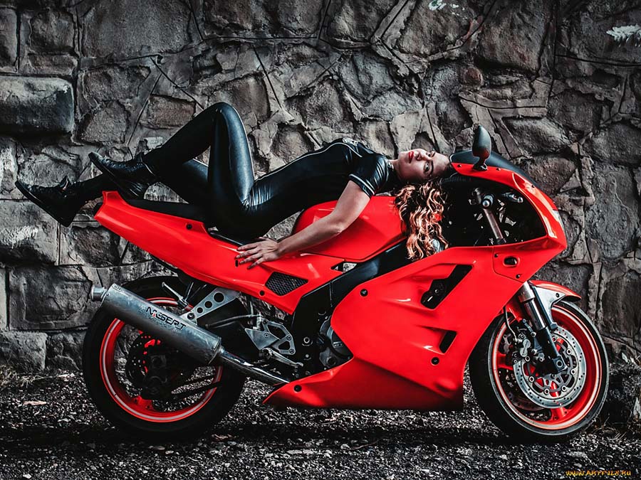 Beautiful girl Beautiful girls and motorcycles in Omsk