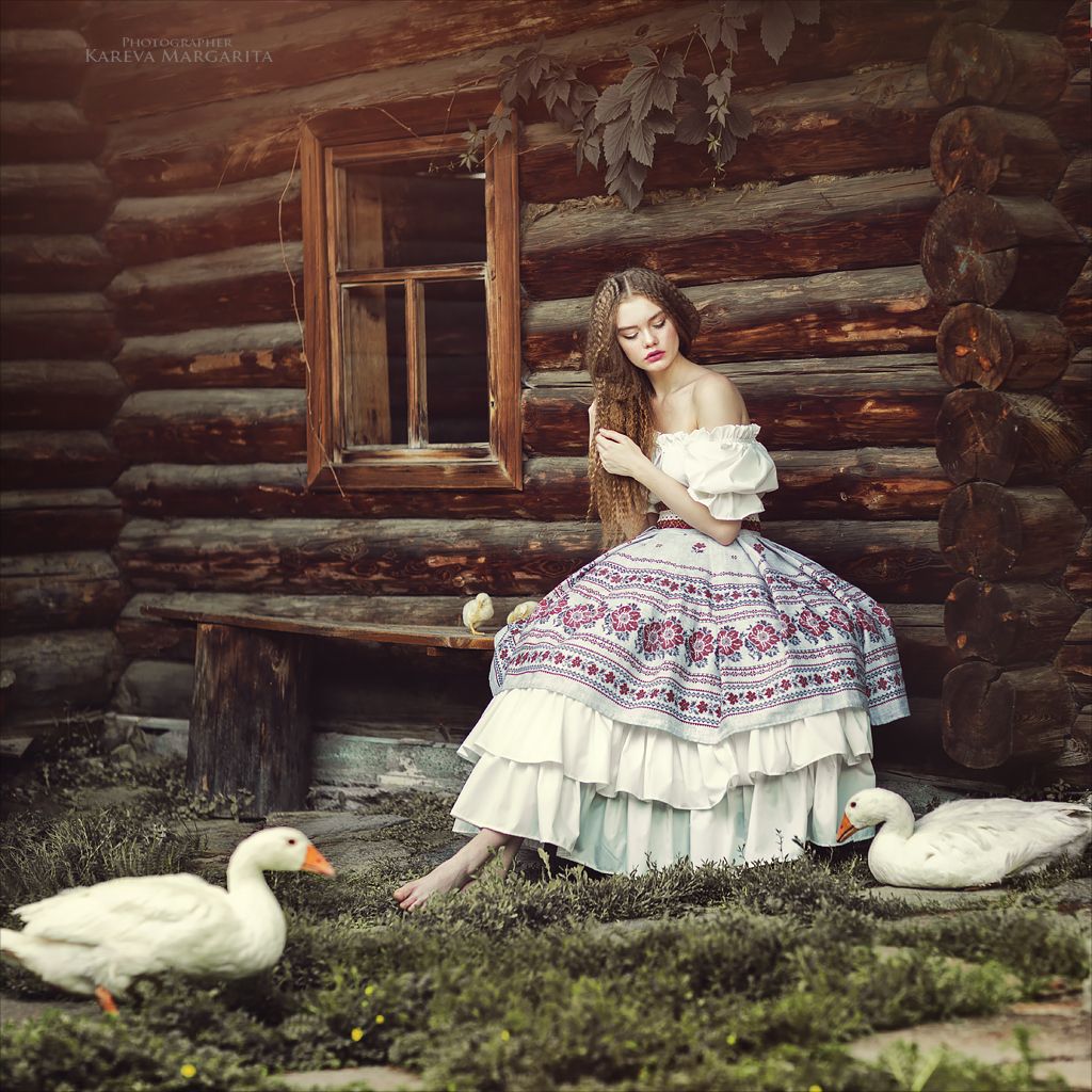 Women in Slavic costumes in Omsk
