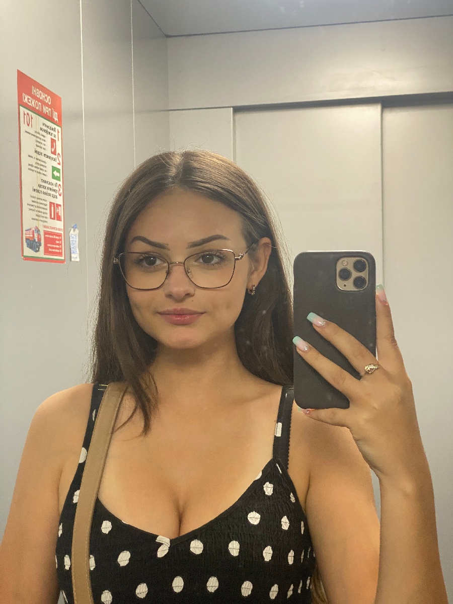 Sexy model Stacy in Omsk